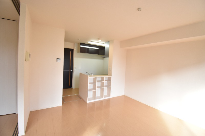 ��ʌ�����s�厚���s�̃A�p�[�g�̋��ԁE���r���O