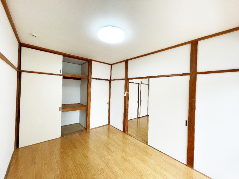 ��ʌ���z�s���V�c�R���ڂ̃A�p�[�g�̂��̑������E�X�y�[�X