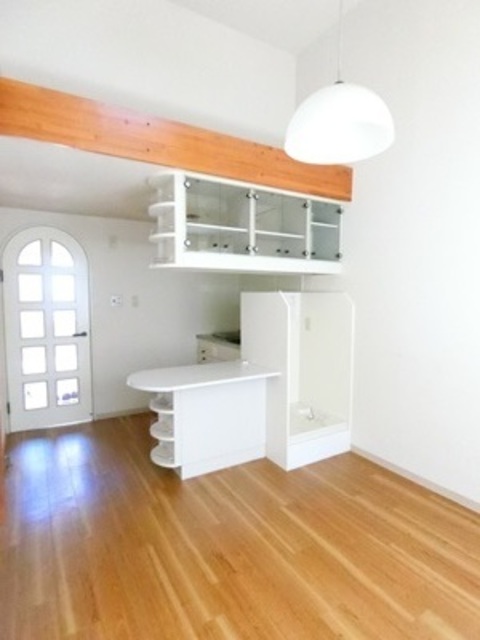 ��ʌ��������܎s�����擌��{�S���ڂ̃A�p�[�g�̋��ԁE���r���O