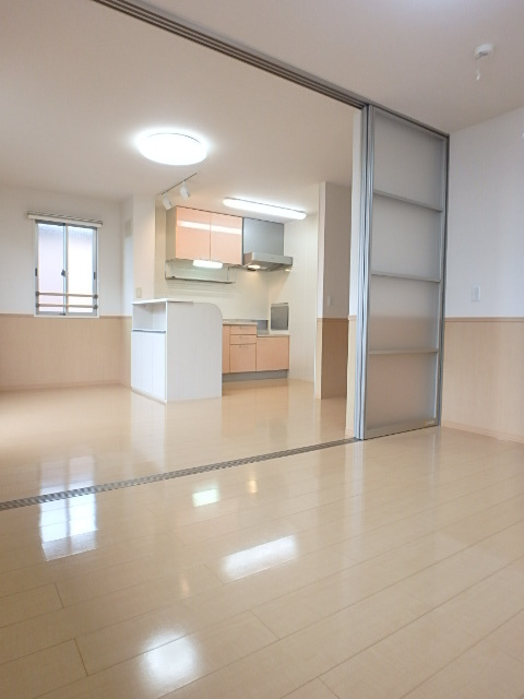 ��ʌ��������܎s��{��听���P���ڂ̃A�p�[�g�̂��̑������E�X�y�[�X