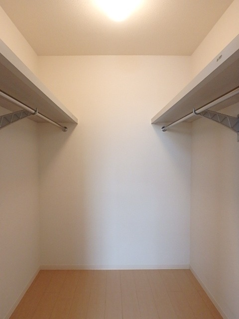 ��ʌ��������܎s��{��听���P���ڂ̃A�p�[�g�̎��[