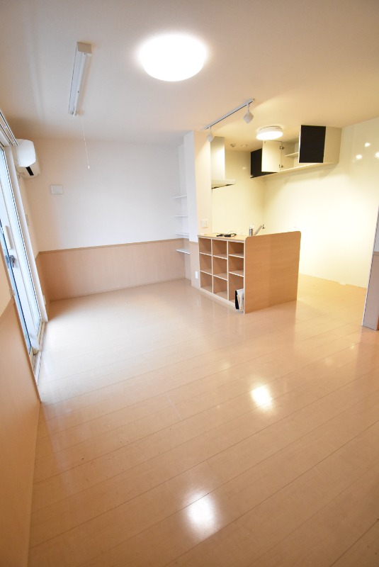 ��ʌ��������܎s�k��y�C���Q���ڂ̃A�p�[�g�̋��ԁE���r���O