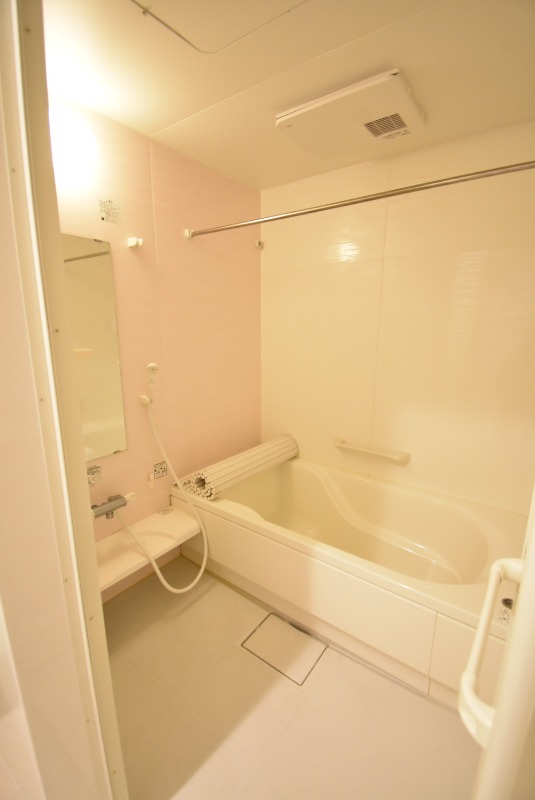 ��ʌ��������܎s�k��y�C���Q���ڂ̃A�p�[�g�̃o�X