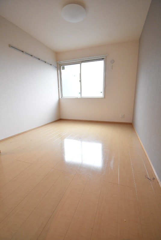 ��ʌ��������܎s�k��y�C���Q���ڂ̃A�p�[�g�̂��̑������E�X�y�[�X