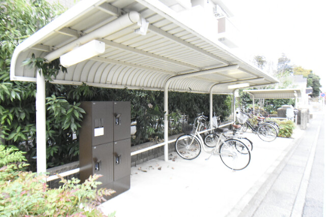 ��ʌ��������܎s�k��y�C���Q���ڂ̃A�p�[�g�̂��̑�