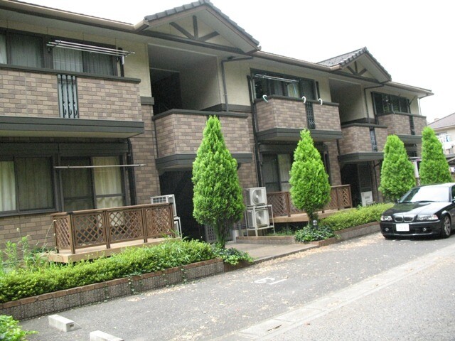 ��ʌ��������܎s�k��{�����̃A�p�[�g�̌����O��