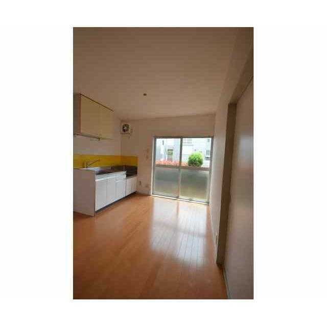 ��ʌ������s���v��̃A�p�[�g�̋��ԁE���r���O