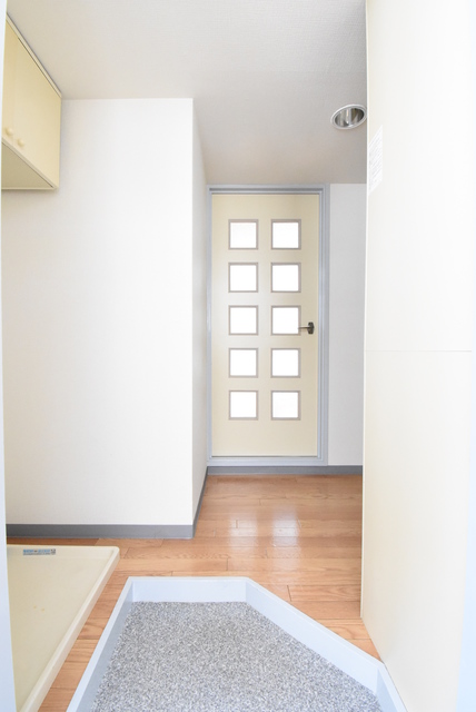 ��ʌ��������܎s�����擌��{�U���ڂ̃A�p�[�g�̌���