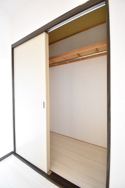 ��ʌ��������܎s��{��V�����P���ڂ̃A�p�[�g�̎��[