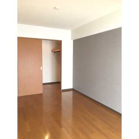 ��ʌ��z�J�s�{�{���P���ڂ̃}���V�����̋��ԁE���r���O