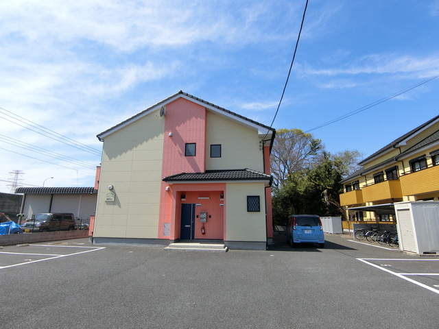 ��ʌ������s�V�����X���ڂ̃A�p�[�g�̌����O��