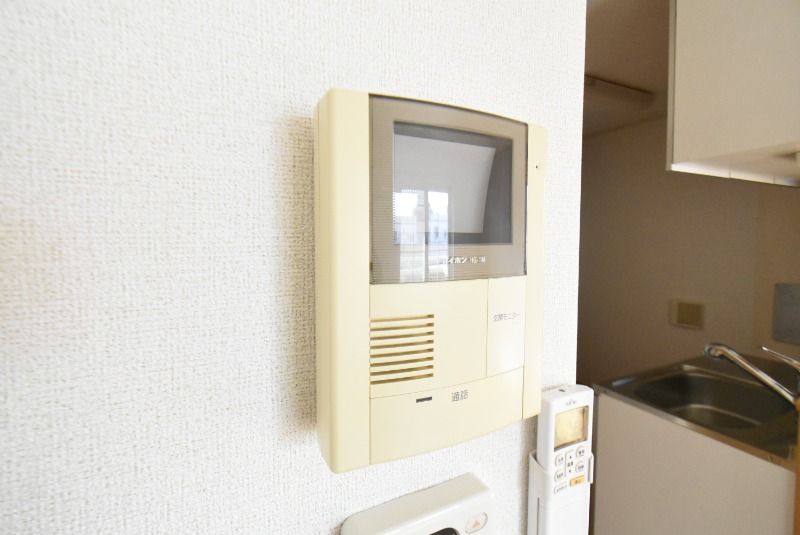 ��ʌ��k�����S�ɓޒ��厚�����̃A�p�[�g�̂��̑�