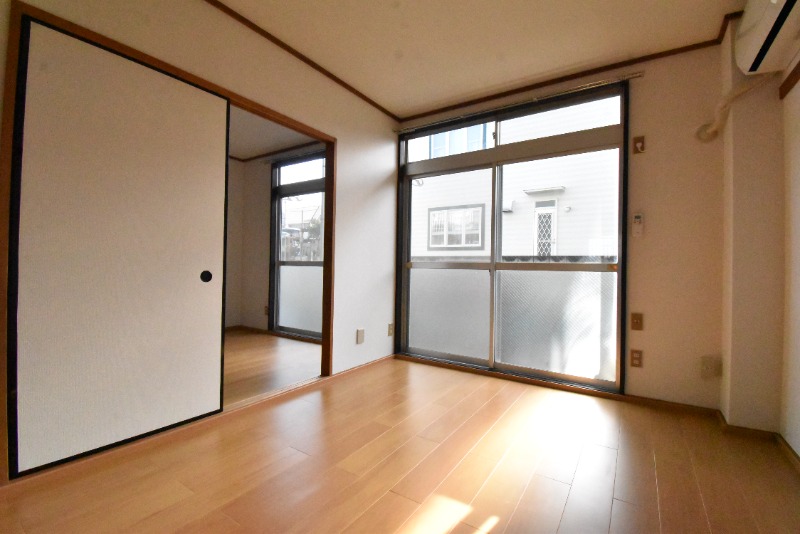 ��ʌ��������܎s������厚���[��̃A�p�[�g�̋��ԁE���r���O