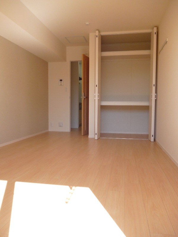 ��ʌ��������܎s�k�擌�听���P���ڂ̃}���V�����̋��ԁE���r���O