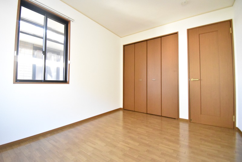 ��ʌ��������܎s�k��ʏ����̃A�p�[�g�̂��̑������E�X�y�[�X