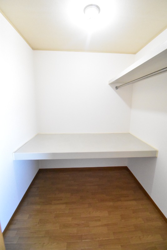 ��ʌ��������܎s�k��ʏ����̃A�p�[�g�̎��[