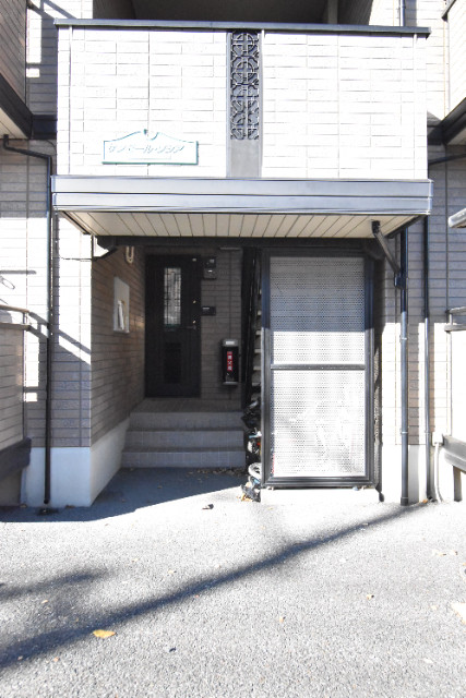 ��ʌ��������܎s�k��ʏ����̃A�p�[�g�̃G���g�����X