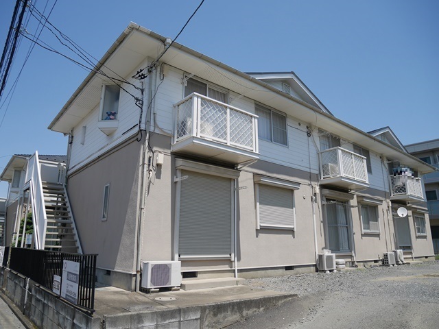 ��ʌ�����s�厚�����̃A�p�[�g�̌����O��