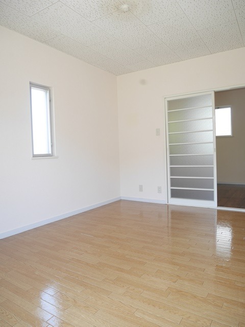 ��ʌ�����s�厚�����̃A�p�[�g�̋��ԁE���r���O