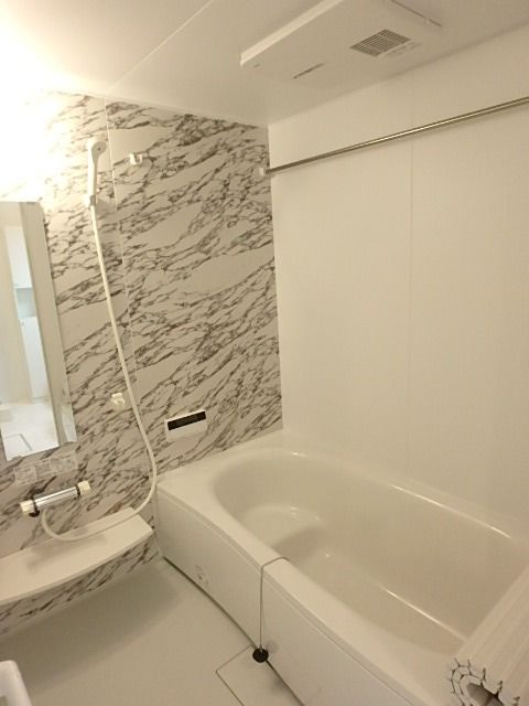 ��ʌ��������܎s�k��{�����̃A�p�[�g�̃o�X