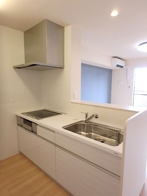 ��ʌ��������܎s�k��{�����̃A�p�[�g�̃L�b�`��