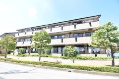 ��ʌ��z�J�s���z�J�Q����17-20�̃A�p�[�g�̌����O��