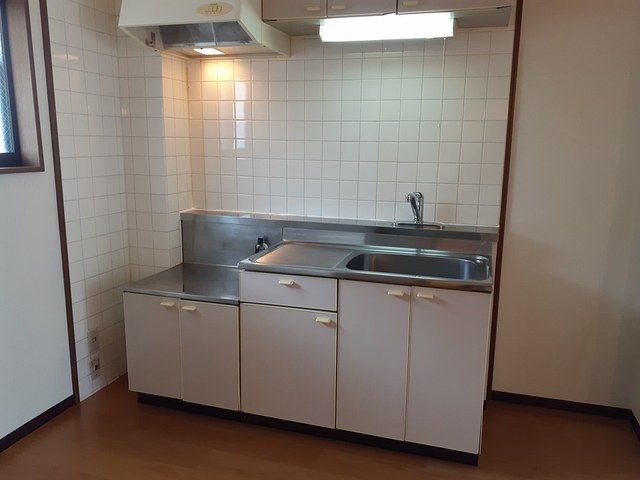 ��ʌ�����s���ԂR���ڂ̃}���V�����̃L�b�`��