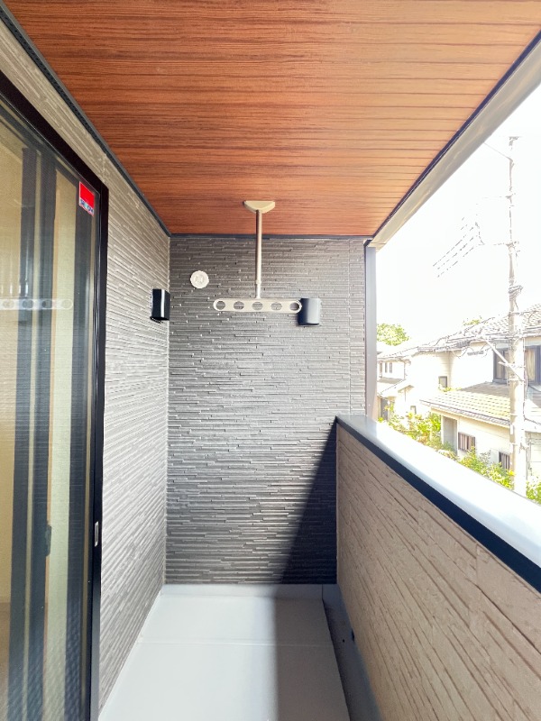 ��ʌ�����s�厚���s���̃A�p�[�g�̃o���R�j�[