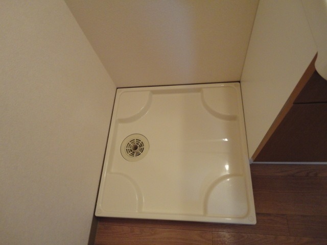 ��ʌ�����s�핽�P���ڂ̃}���V�����̂��̑��ݔ�