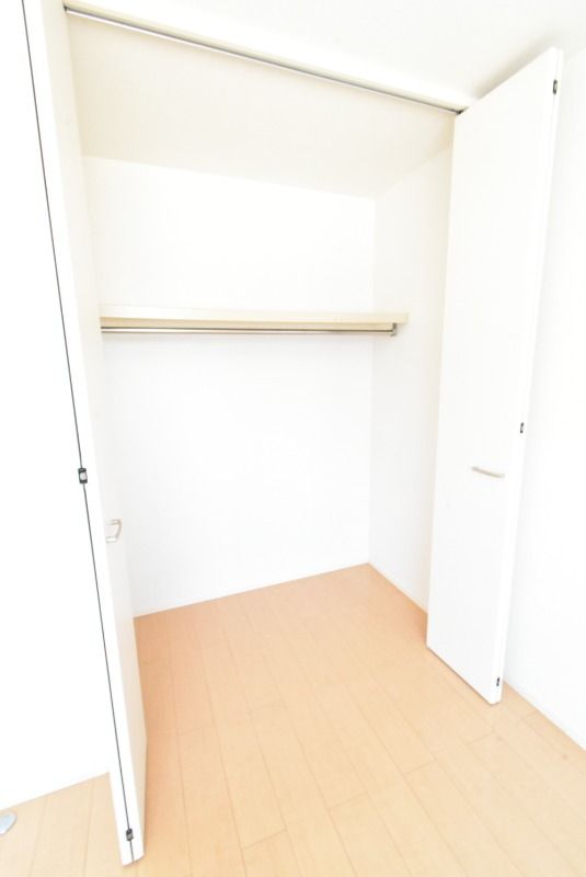 ��ʌ������s�ٓV�S���ڂ̃A�p�[�g�̎��[