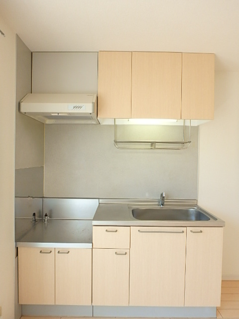 ��ʌ��������܎s������厚�쒆��̃A�p�[�g�̃L�b�`��