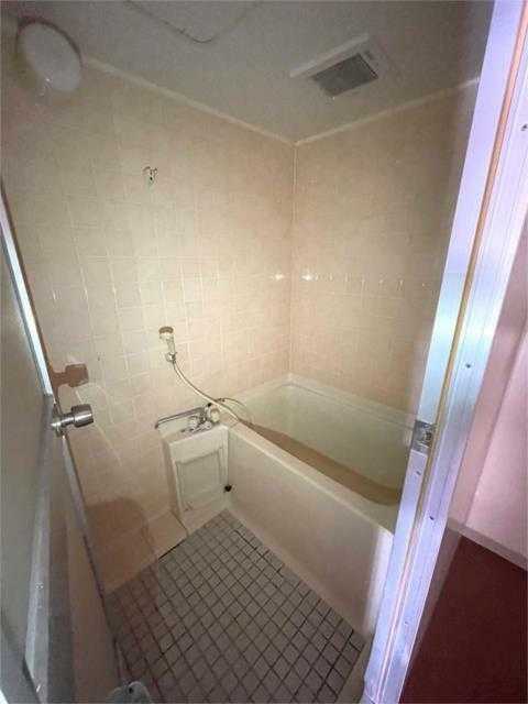 ��ʌ��������܎s��΋擌��΂R���ڂ̃}���V�����̃o�X