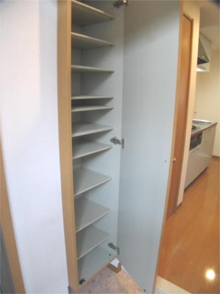 ��ʌ�����s�˒˂P���ڂ̃}���V�����̌���