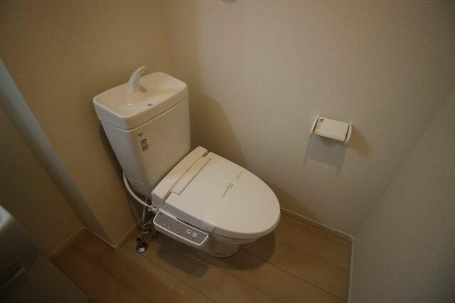 ��ʌ��������܎s��{��x�̓����P���ڂ̃A�p�[�g�̃g�C��