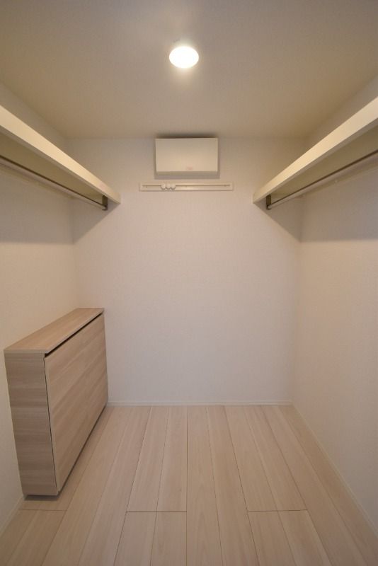 ��ʌ��������܎s�Y�a��j���J�Q���ڂ̃A�p�[�g�̎��[