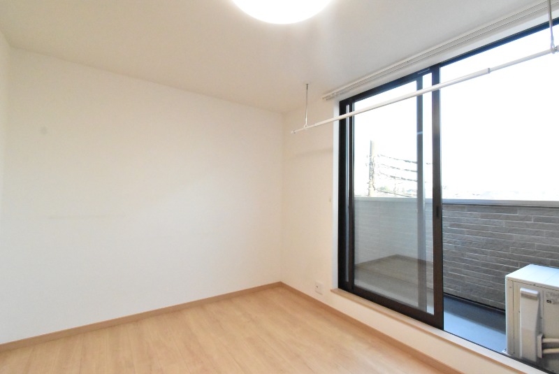 ��ʌ�����s�厚�V��h�̃A�p�[�g�̋��ԁE���r���O