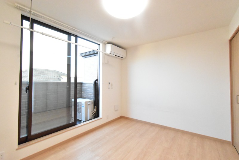 ��ʌ�����s�厚�V��h�̃A�p�[�g�̋����E���r���O