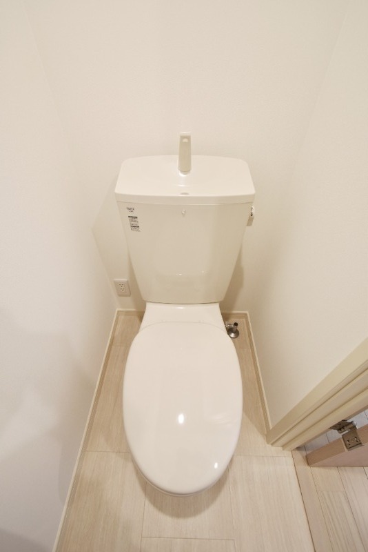 ��ʌ��������܎s�Y�a���ՂT���ڂ̃A�p�[�g�̃g�C��