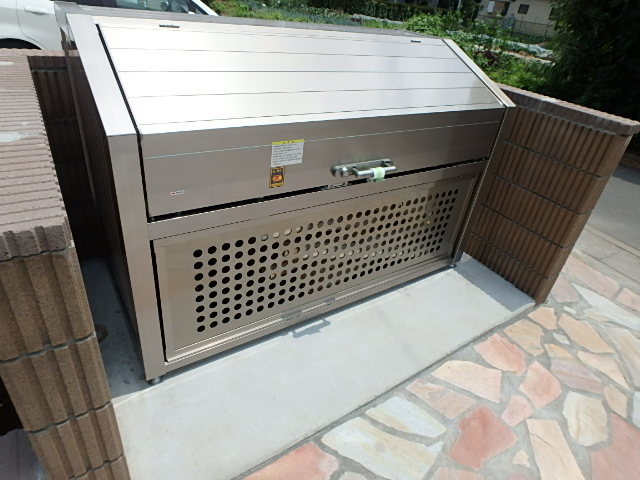 ��ʌ��������܎s�k��{�����Q���ڂ̃A�p�[�g�̂��̑�