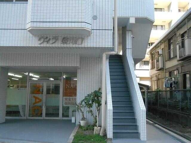 ��ʌ�����s������Q���ڂ̃}���V�����̃G���g�����X