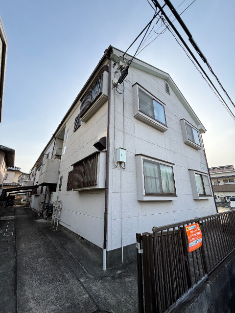 ��ʌ��������܎s�k��{�����R���ڂ̃A�p�[�g�̌����O��