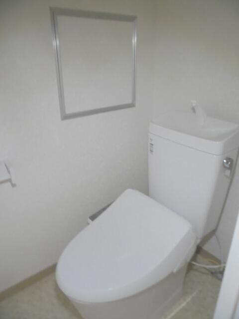 ��ʌ�����s������Q���ڂ̃}���V�����̃g�C��