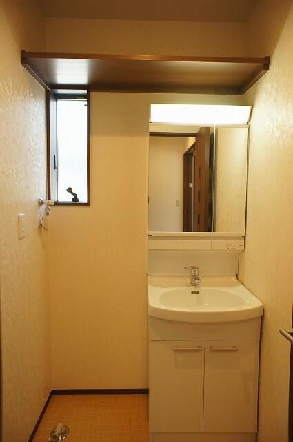 ��ʌ��������܎s�Y�a��k�Y�a�P���ڂ̃A�p�[�g�̐��ʏ�