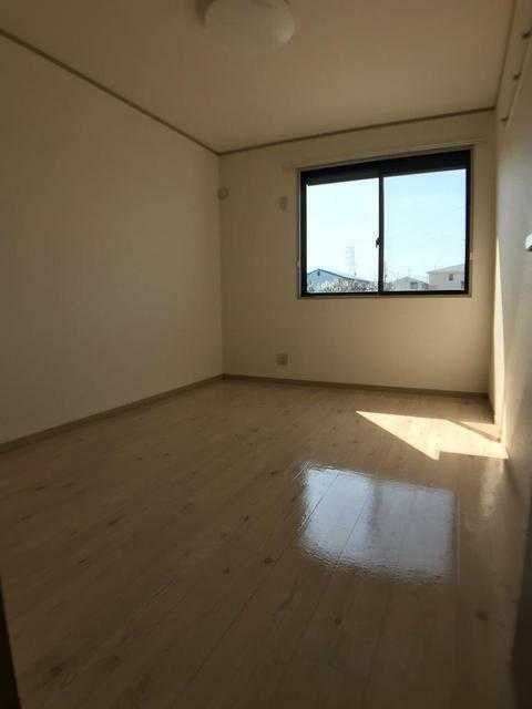 ��ʌ��@�c�s�Β��R���ڂ̃A�p�[�g�̋��ԁE���r���O