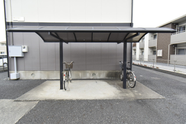 ��ʌ��@�c�s�Β��R���ڂ̃A�p�[�g�̂��̑�