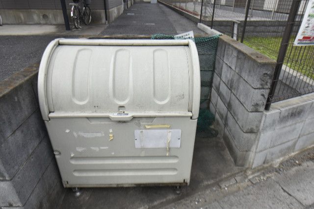 ��ʌ��@�c�s�Β��R���ڂ̃A�p�[�g�̂��̑�