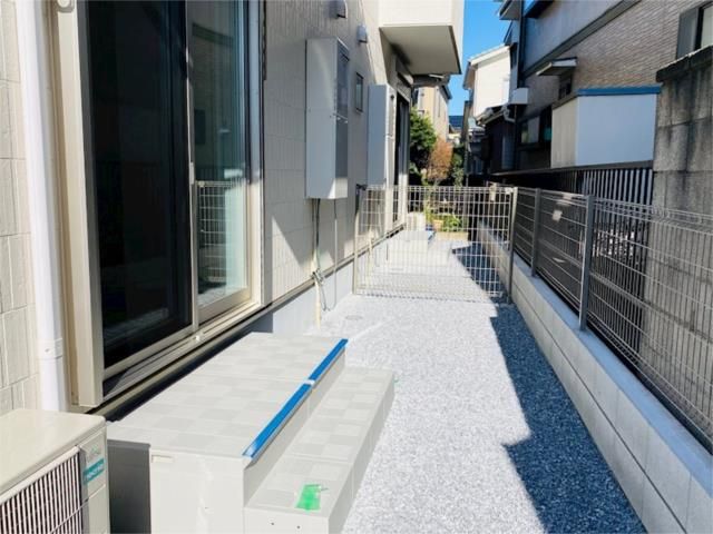 ��ʌ��z�J�s���z�J�P���ڂ̃A�p�[�g�̃o���R�j�[