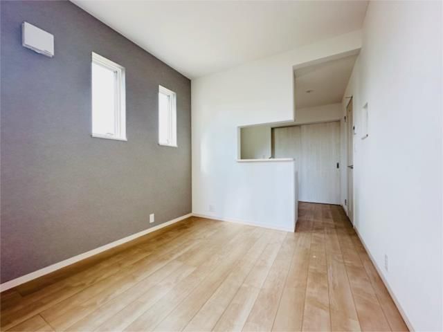 ��ʌ��z�J�s���z�J�P���ڂ̃A�p�[�g�̋����E���r���O