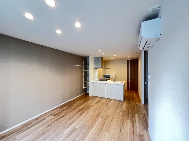 ��ʌ��������܎s�΋��Ԗ؂R���ڂ̃}���V�����̋��ԁE���r���O