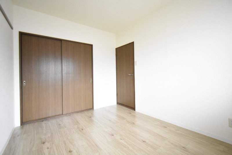 ��ʌ�����s�˒˂R���ڂ̃}���V�����̂��̑������E�X�y�[�X